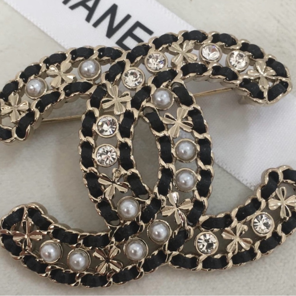 BRAND NEW Chanel Gold and Black Brooch with Pearls and Crystals